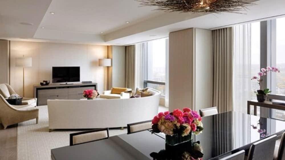 Four Seasons Hotel Торонто Экстерьер фото